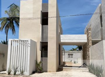 Casa · 136m² · 3 Recámaras · 2 Estacionamientos · Casa - Telchac Puerto