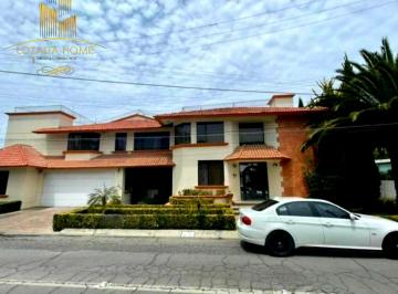 Casa de 3 habitaciones, Pachuca · Venta Casa Club de Golf Frente Al Campo en Pachuca