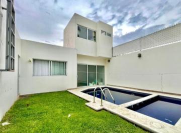 Casa de 4 habitaciones, Cuernavaca · Amplia Casa en Zona Dorada con Seguridad 24/7