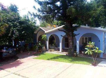 Casa · 161m² · 2 Recámaras · 4 Estacionamientos · Casa - Cuautlixco