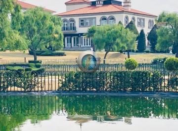 Casa en condominio de 4 habitaciones, Huixquilucan · Venta Casa en Fuentes de Las Lomas, Interlomas Huixquilucan