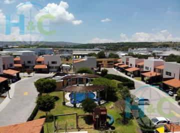 Casa · 300m² · 3 Recámaras · 3 Estacionamientos · Venta Casa en Villas La Toscana Dentro de Balvanera Polo Country Club Corregidora Queretaro