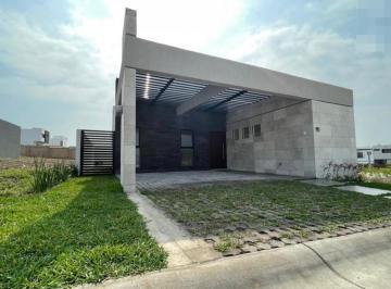 Casa · 107m² · 2 Recámaras · 2 Estacionamientos · Casa - Punta Tiburón