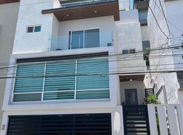 Casa de 3 habitaciones, Monterrey · Hermosa Casa en Renta en San Jeronimo