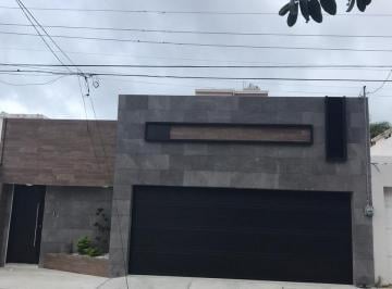 Casa de 3 habitaciones, Boca del Río · Se Renta Casa de 1 Planta en La Tampiquera