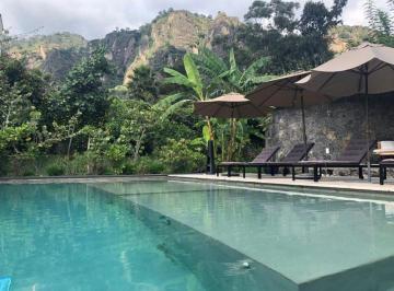 Casa de 4 habitaciones, Tepoztlán · Excelente Mansion en El Pueblo Magico de Tepoztlan Dentro de Fracionamiento