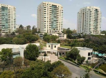 Departamento · 300m² · 3 Recámaras · 1 Estacionamiento · Departamento - Lomas Country Club