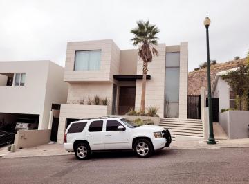 Casa de 3 habitaciones, Chihuahua · Casa en Venta C:728 en Bosques de S. Fco. $17.5 Mill.