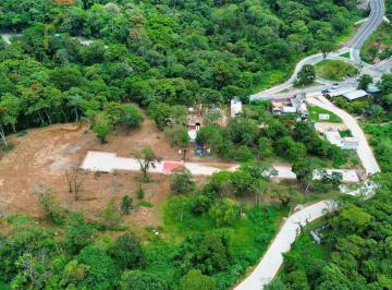 Terreno / Lote · 133m² · Terreno en Venta en Coatepec Veracruz Fraccionamiento Santa Cruz