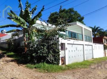 Casa · 358m² · 3 Recámaras · 4 Estacionamientos · Casa en Venta en Xalapa en Zona Camino Antiguo a Las Animas
