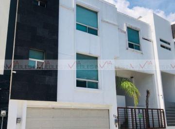 Casa · 345m² · 3 Recámaras · Casa en Venta en Monterrey