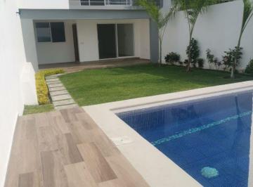 Casa · 250m² · 3 Recámaras · 3 Estacionamientos · Casa en Fraccionamiento en Burgos Temixco - Maz - 1486 - Fr