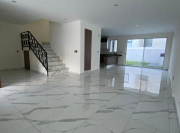 Casa de 4 habitaciones, Querétaro · Casa en Renta en Juriquilla, Nueva, 3 Recs. con Baño C/u, Salatv, Roofgarden con 4a. Recámara y Baño