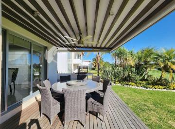 38d24e63524e56d7e62a9ac6296d2e2efff7a3a2e0a4629dfa451a31d2cec855 · La Vista Country Club a Campo de Golf Casa Amueblada en Renta