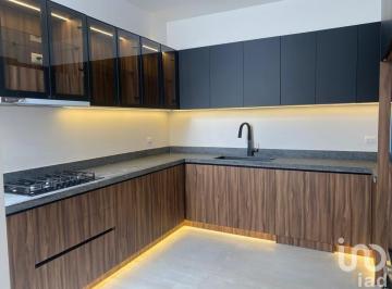 Departamento · 212m² · 3 Recámaras · 4 Estacionamientos · Venta Departamento con Roof Garden - Primer Piso - Zona Norte Aguascalientes
