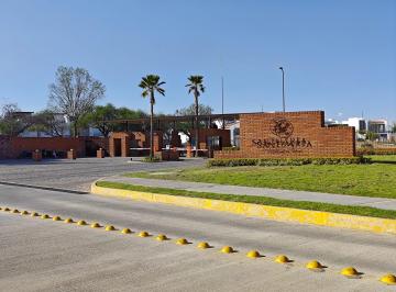 Terreno / Lote , San Juan del Río · Venta Lote Sjr Qro en Fracc Santuaria Casa Club Jardines Ubicado en El Centro de San Juan del Rio