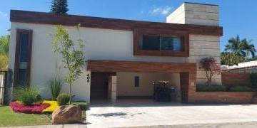 Casa en Venta en Santa Anita Club de Golf · Casa en Venta en Santa Anita Club de Golf