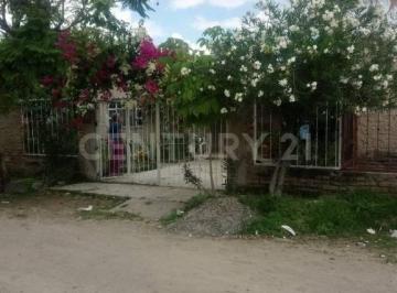 Casa · 138m² · 4 Recámaras · 2 Estacionamientos · Casa en Venta en El Verde, El Salto, Jalisco.