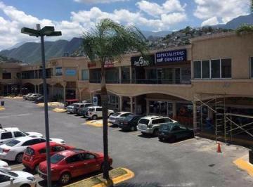 Local comercial · 56m² · 260 Estacionamientos · Local en Renta en Plaza Regia