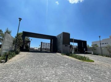 Terreno / Lote , Zapopan · Terreno en Venta en Condominio Arauca I, Zapopan, Jalisco.