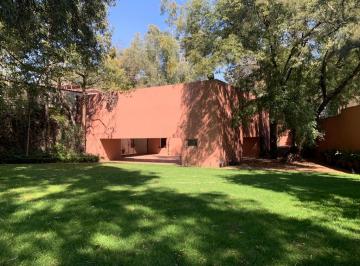 Casa de 4 habitaciones, La Magdalena Contreras · Casa en Renta con 1120 m de Terreno, 4 Recámaras en San Jerónimo