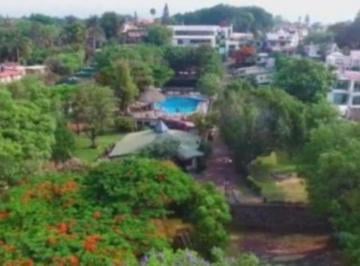 Casa · 5000m² · 40 Recámaras · 50 Estacionamientos · Casa Sola en Lomas de Cortes Cuernavaca - Maz - 1517 - Cs