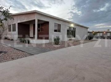 Local comercial · 262m² · 3 Recámaras · 12 Estacionamientos · Propiedad en Venta Zona Oriente Granjas Familiares Valle Chihuahua Chihuahua