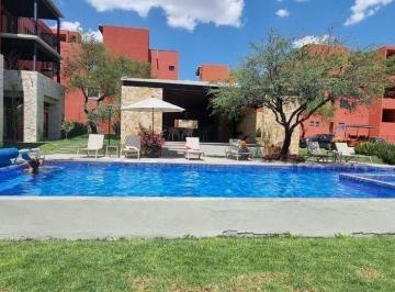 Departamento · 256m² · 3 Recámaras · 1 Estacionamiento · *penthouse en San Miguel de Allende* a 5~7 Mins del Centro