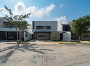 Casa en condominio de 4 habitaciones, Mérida · Venta de Casa de 4 Recamaras en Exclusiva Privada Tamara