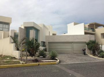 Casa de 4 habitaciones, Alvarado · Casa en Venta en Riviera Veracruzana Playas del Conchal