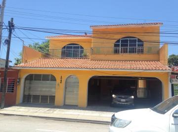 Terreno / Lote de 4 habitaciones, Veracruz · Casa en Venta en Fracc Reforma I Arlette Flores