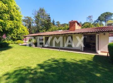 Casa · 450m² · 4 Recámaras · 3 Estacionamientos · Casa en Venta - (4)