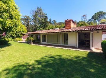 Casa · 450m² · 4 Recámaras · 3 Estacionamientos · Casa en Venta - (4)