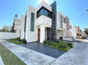 Propiedad en Esquina · Casa en Venta La Cima, Zapopan, Jal.
