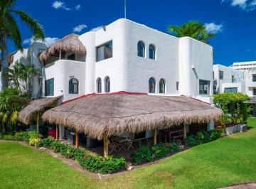 Casa de 4 habitaciones, Benito Juárez · Casa en Venta en Zh Amueblada de 3 Niveles en Villa Sicilia