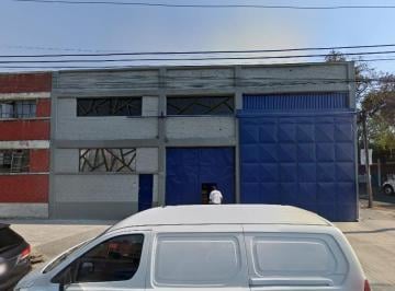 Bodega comercial de 4 habitaciones, Venustiano Carranza · Bodega en Venta en Moctezuma