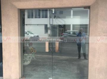 Local comercial · 150m² · 2 Estacionamientos · Local Comercial en Renta en Monterrey