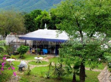 Rancho · 400m² · 2 Recámaras · 5 Estacionamientos · Rancho en Venta en Piedra de Fierro