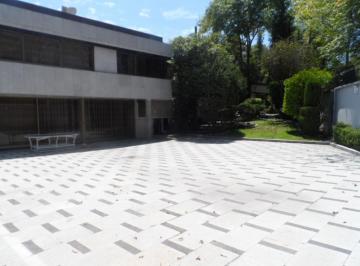 Casa · 1200m² · 4 Recámaras · 6 Estacionamientos · Bosque de Las Lomas
