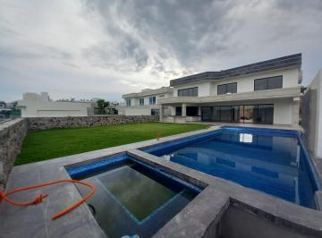 Casa de 5 habitaciones, Atlatlahucan · Casa en Venta en Fraccionamiento Lomas de Cocoyoc, Morelos