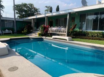 Casa · 600m² · 4 Recámaras · 4 Estacionamientos · Casa Sola en Vista Hermosa Cuernavaca - Maz - 1558 - Cs