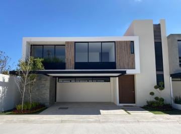Fachada · Hermosa Casa en Miralta Hábitat