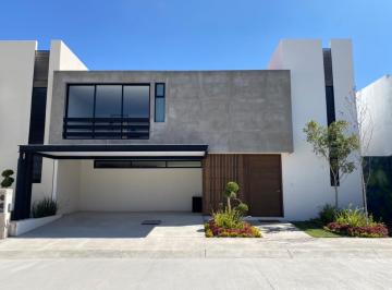 Fachada · Hermosa Casa en Miralta Hábitat