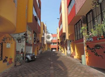 Casa · 150m² · 3 Recámaras · 1 Estacionamiento · Casa en Venta Ex Hacienda El Rosario Azcapotzalco
