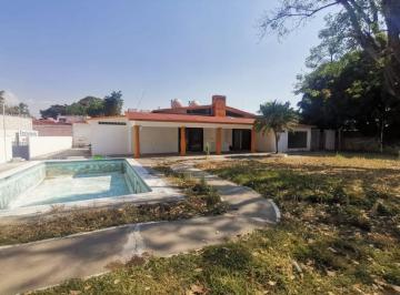 Terreno / Lote · 900m² · 3 Recámaras · 100 Estacionamientos · Terreno Urbano en Amatitlán Cuernavaca - Maz - 1569 - Tu
