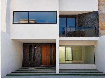 Casa de 4 habitaciones, Pachuca · Casa en Privada con Doble Seguridad, 4 Recámaras, Roof Garden