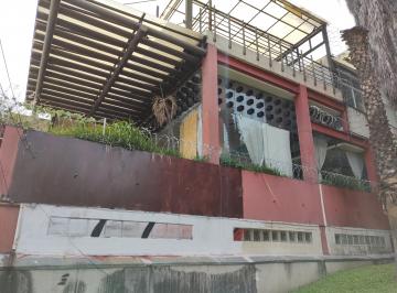 Edificio de 8 habitaciones, Cuernavaca · D Edificio Comercial en Venta con Departamento!