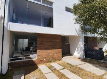 Casa de 3 habitaciones, Pachuca · Casas en Venta en Tulipanes 2 Niveles en Pachuca