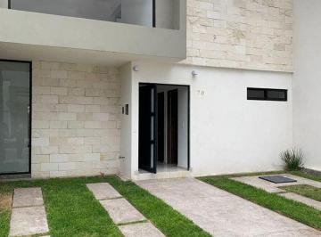 Casa · 160m² · 4 Recámaras · 2 Estacionamientos · Cañadas del Arroyo Casa en Venta