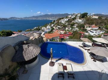 Casa de 4 habitaciones, Acapulco de Juárez · Casa en Venta en Marina Brisas en Acapulco
